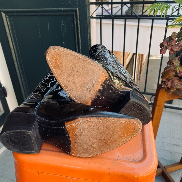 Black Western Boots with Silver Web Design - Picture 6 of 7